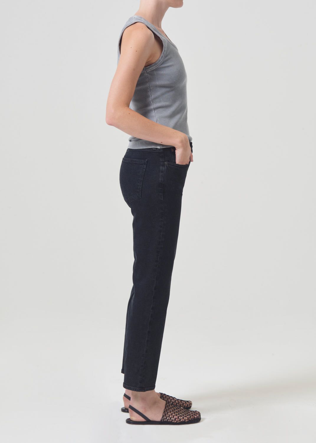 Agolde Kye Mid Rise Straight Crop STRETCH Pepper | 930246-QBE